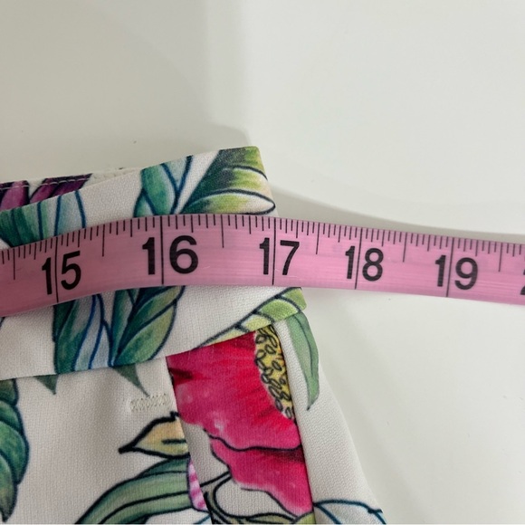 Ann Taylor White Floral Wide Leg Crop Pants - Picture 11 of 15